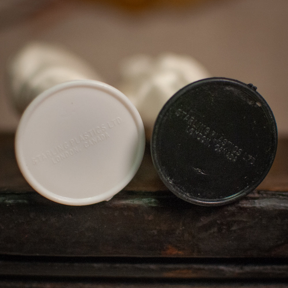 KFC Colonel Sanders Starling Plastics 1970s Salt and Pepper Set